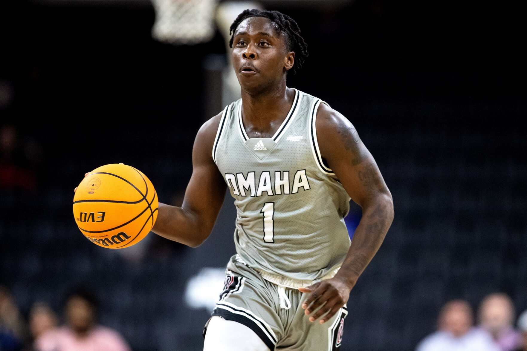 111722-owh-spo-unobasketball-em33.jpg